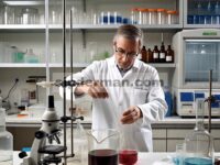 Kombinasi Ekstrak Tanduk Pilose dan Hidroksitirosol Meningkatkan Kepadatan Mineral Tulang pada Hewan dan Wanita Pascamenopause